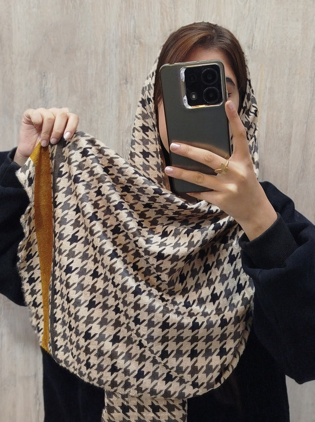 شال طرح دار