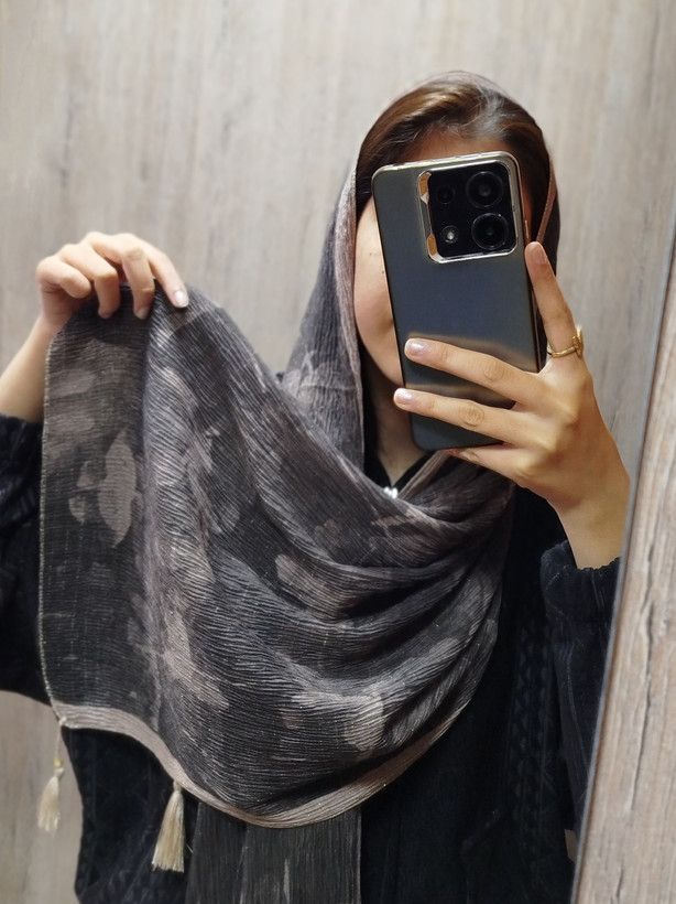 شال برشکا منگوله دار